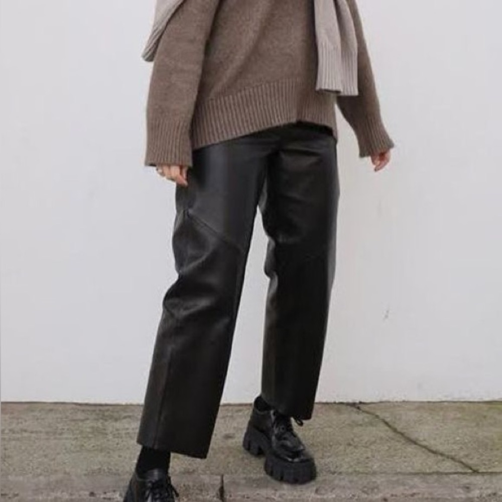 MANGO LEATHER LIKE BLACK PLEATED STRAIGHT PANTS VEGAN RETRO HIGH WAISTED 6 M